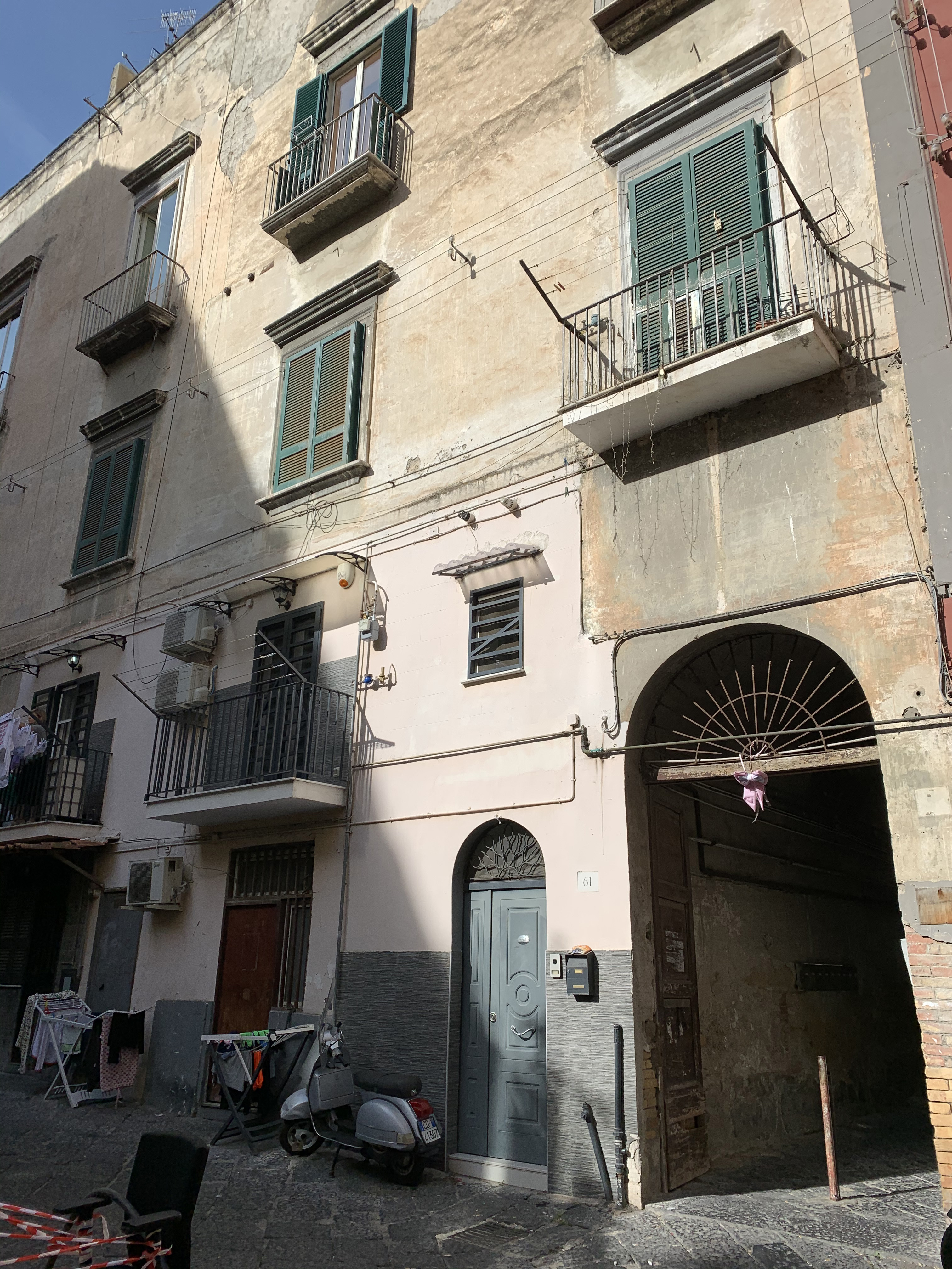 [Palazzo privato in via San Giuseppe dei Nudi, 60-62] (palazzo, privato) - Napoli (NA)  (XVI, primo quarto; XVII, prima metà)