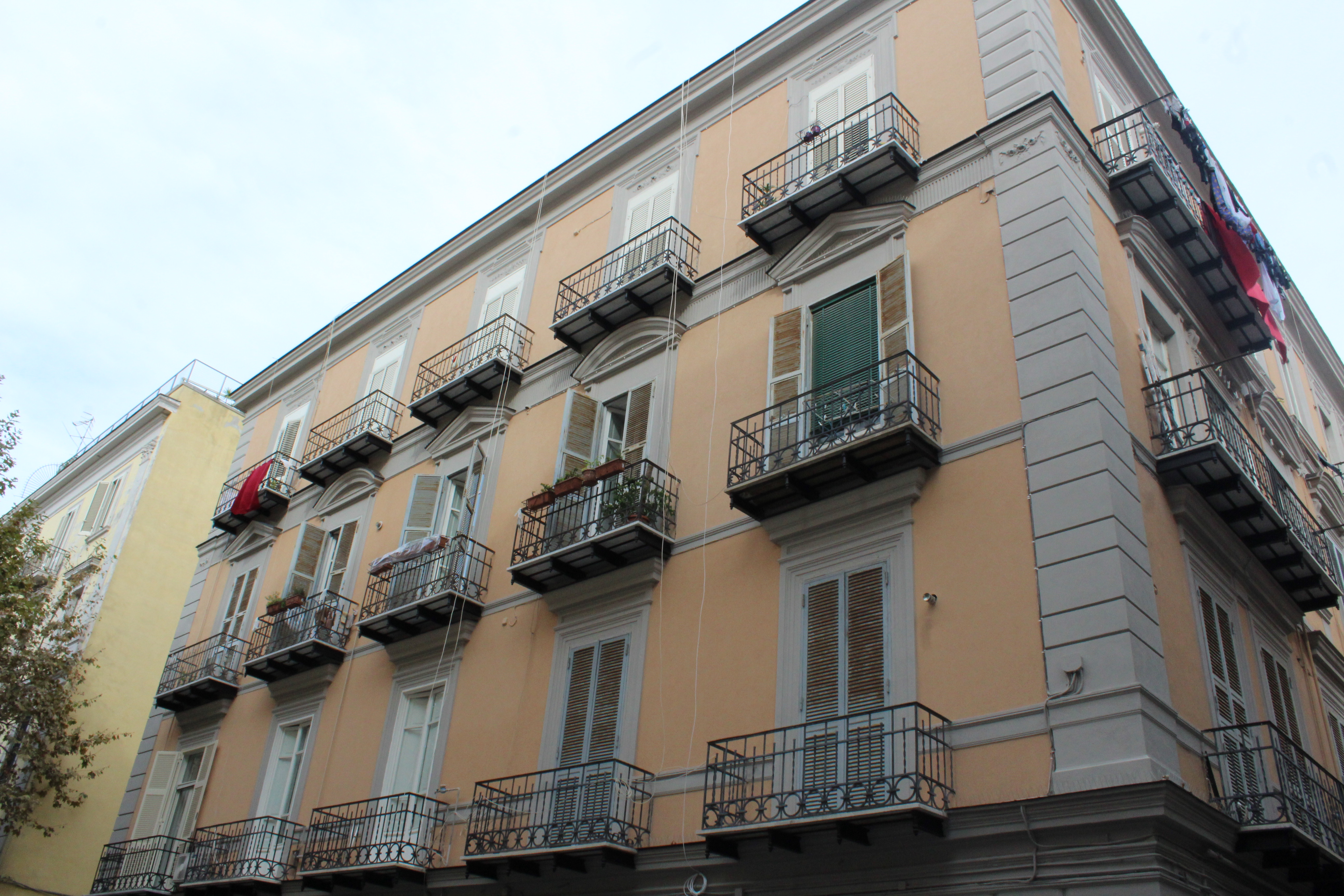 [Palazzo in via Giovanni Merliani 144] (palazzo, privato) - Napoli (NA) 