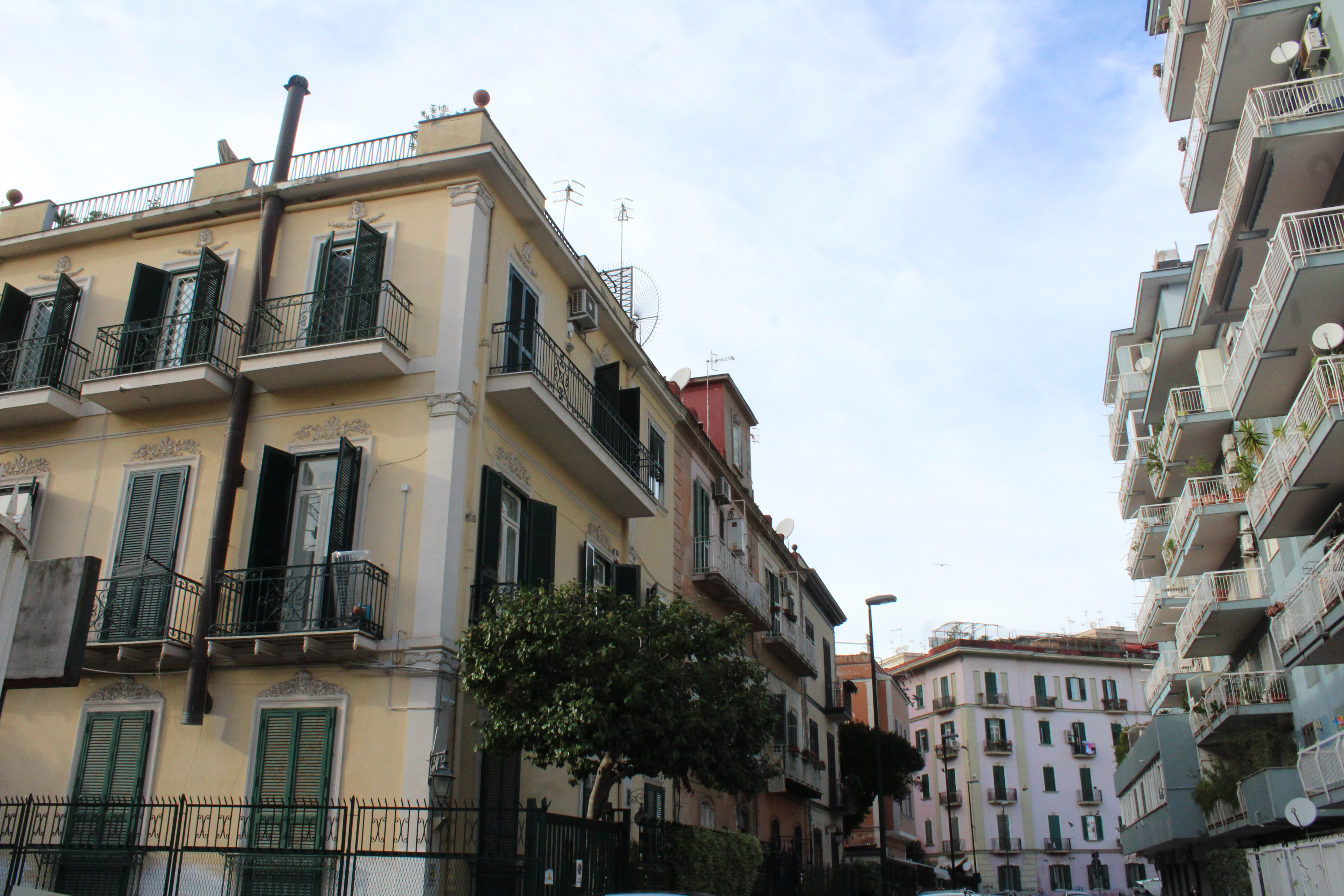 [Palazzina plurifamilare in via Cesare Pavese, 1 A] (palazzina, plurifamilliare) - Napoli (NA) 