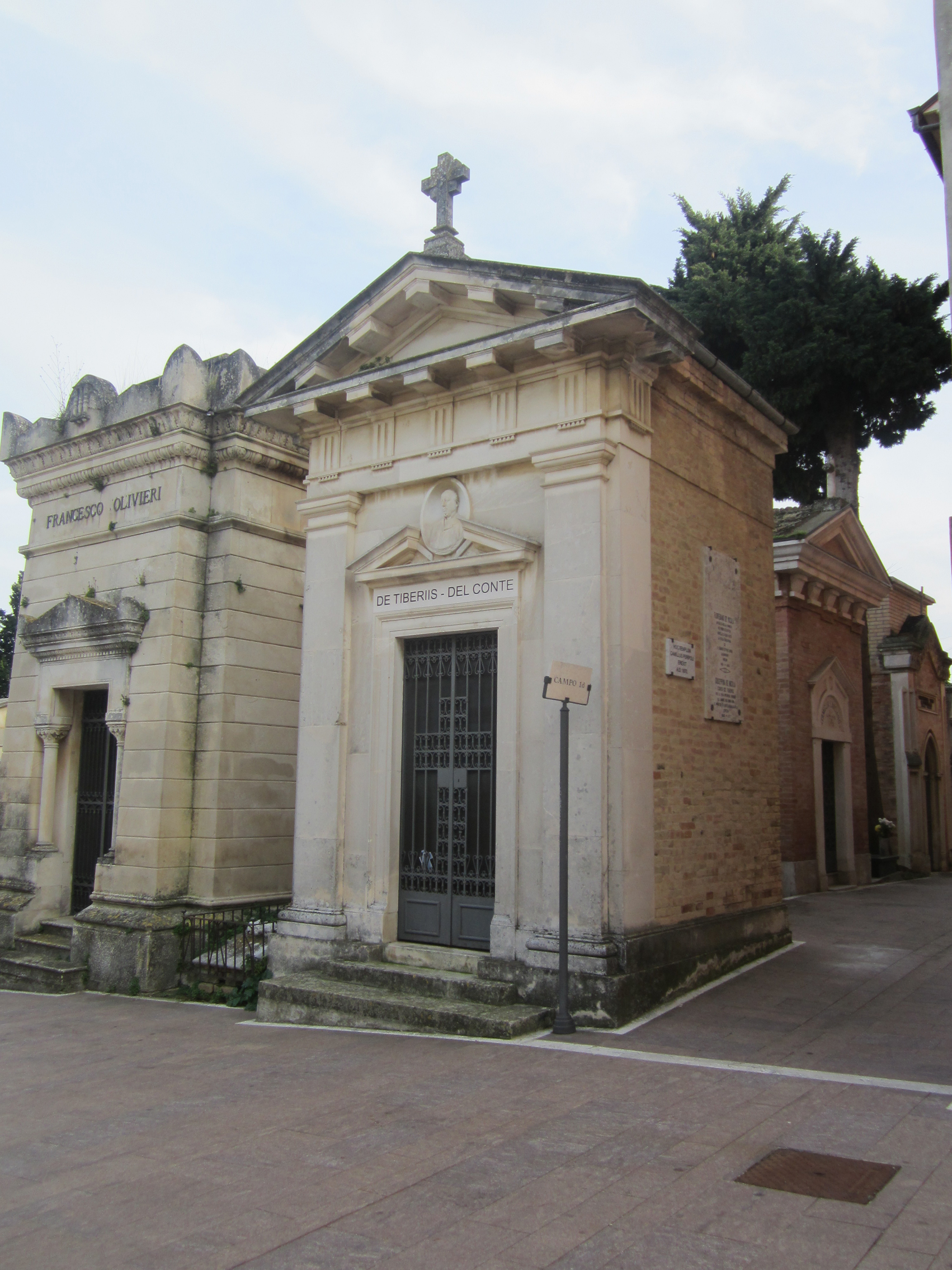 Cappella cimiteriale DE TIBERIIS – DEL CONTE (cimitero, monumentale) - Chieti (CH) 