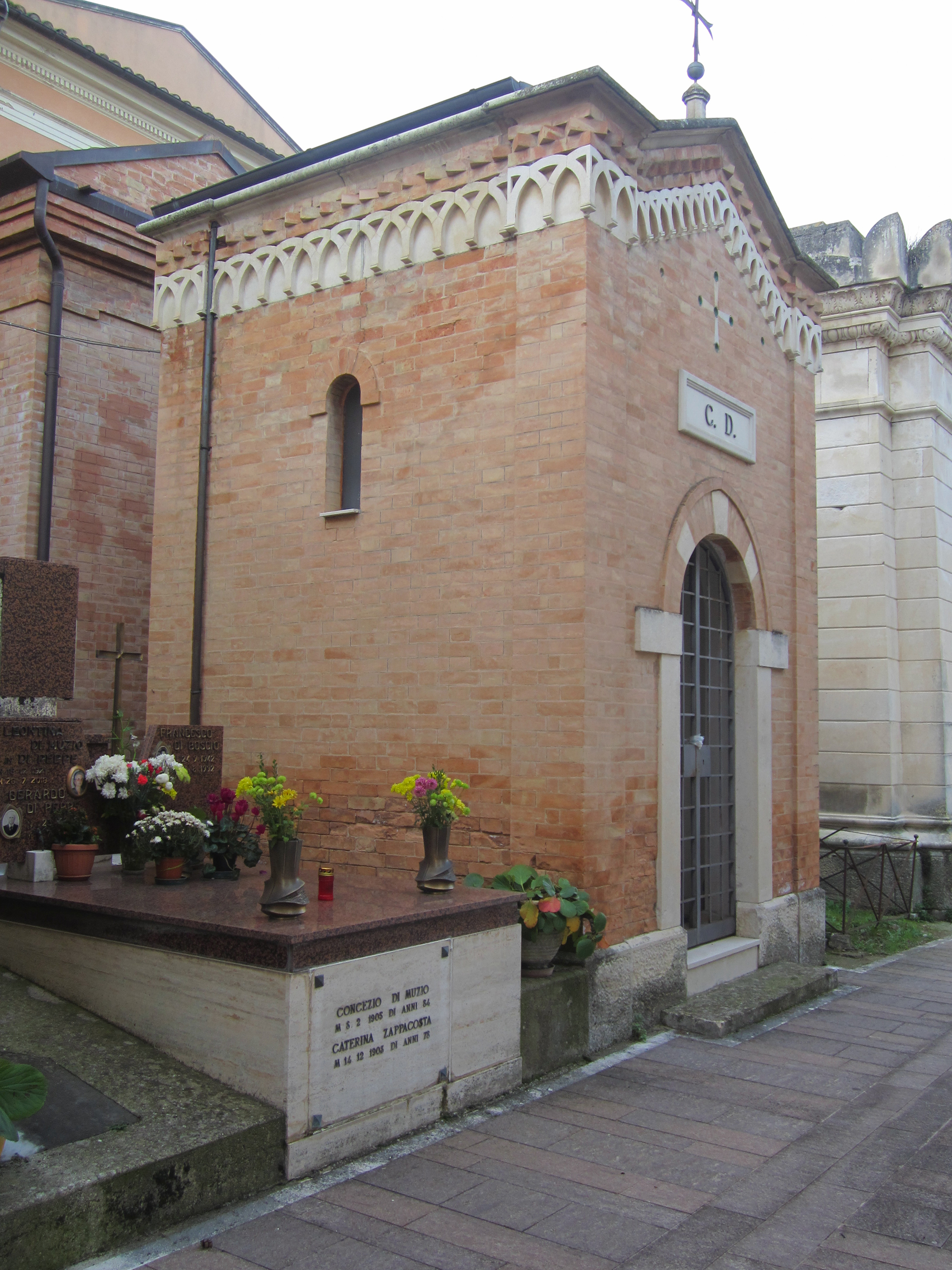 Cappella cimiteriale C.D. EX LANZELLOTTI (cimitero, monumentale) - Chieti (CH) 