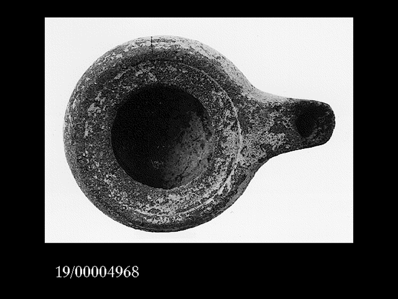 lucerna (SECOLI/ II a.C)