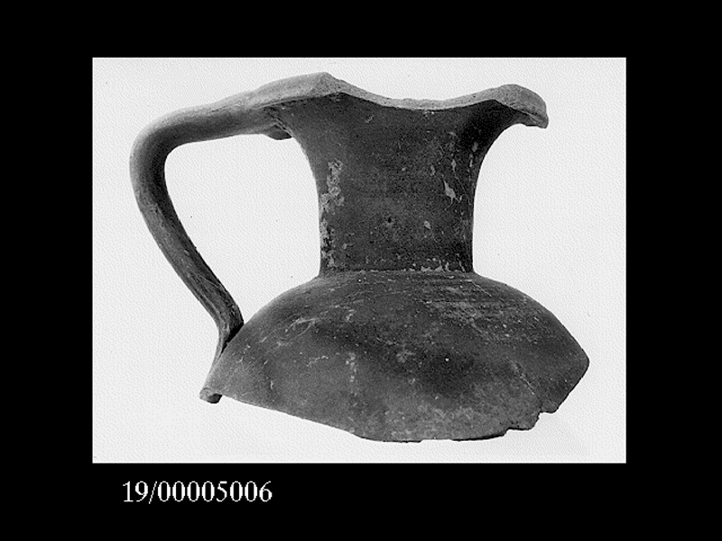 oinochoe (SECOLI/ III a.C)