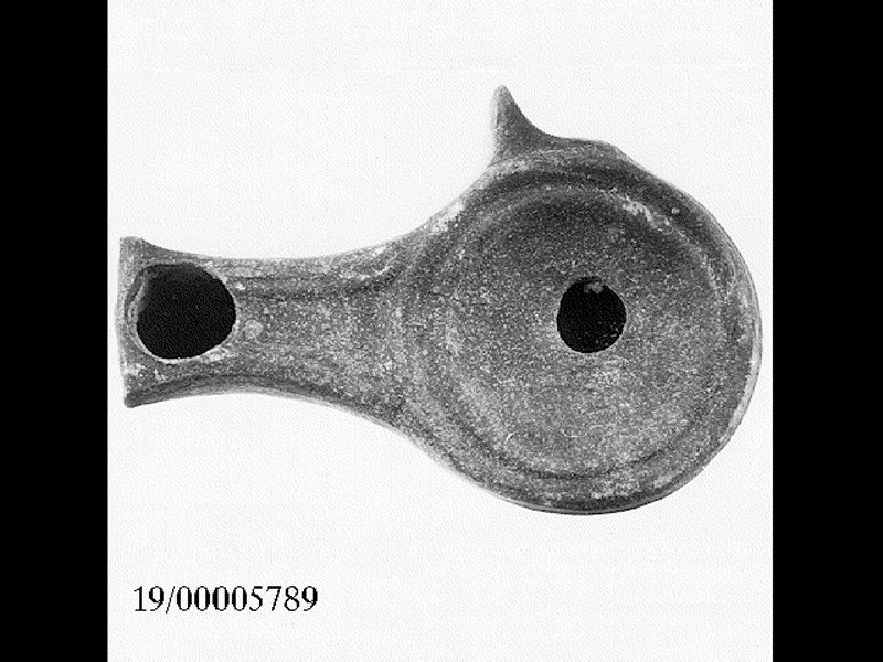 lucerna (SECOLI/ II a.C)