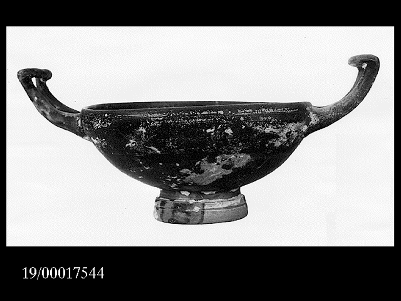 kylix skyphoide (SECOLI/ IV a.C)
