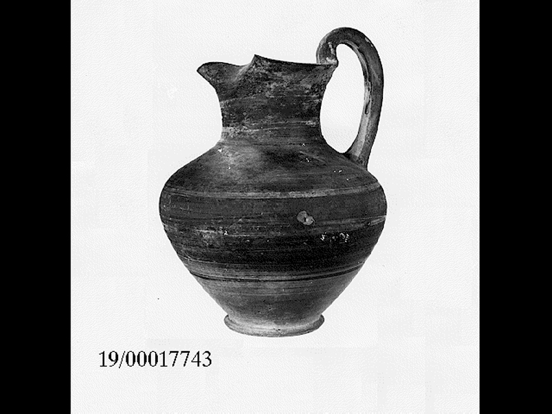 oinochoe a bocca trilobata - produzione indigena (prima metà SECOLI/ VI a.C)