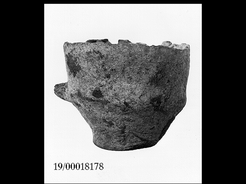 tazza attingitoio (SECOLI/ civiltà del bronzo)