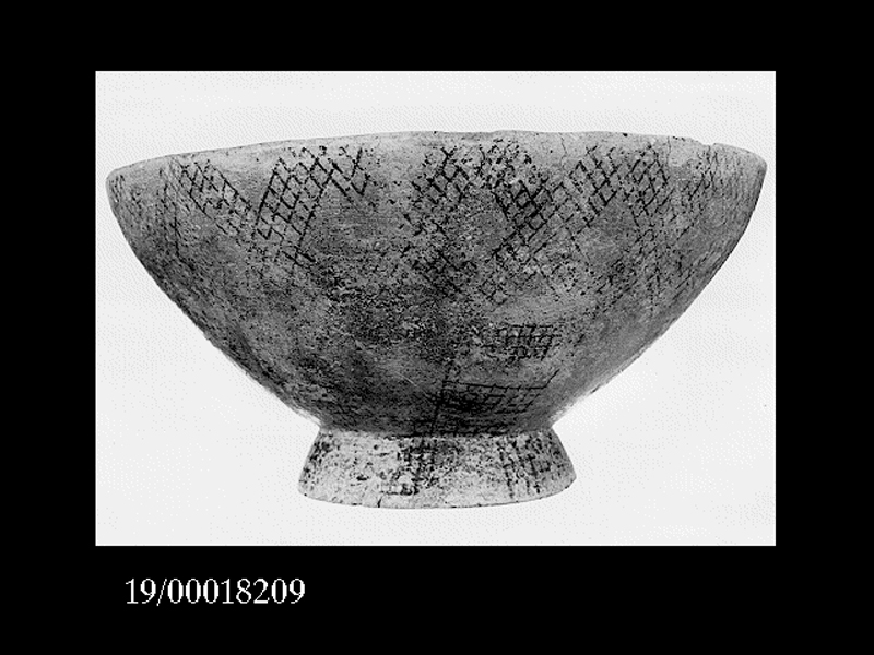 vaso a fruttiera - cultura di Castelluccio (SECOLI/ Inizi civiltà del bronzo)