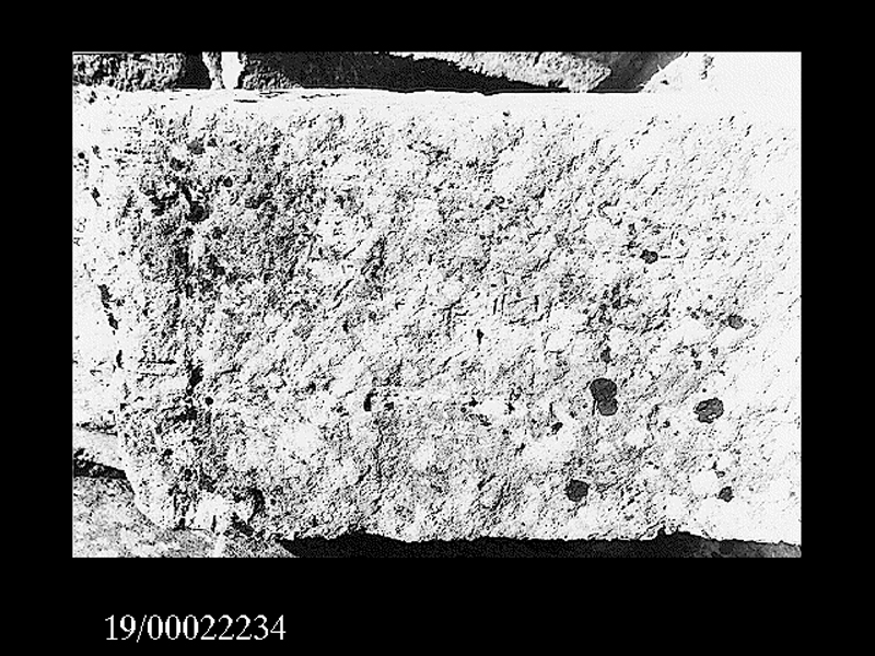 blocco di architrave (non determinabile)