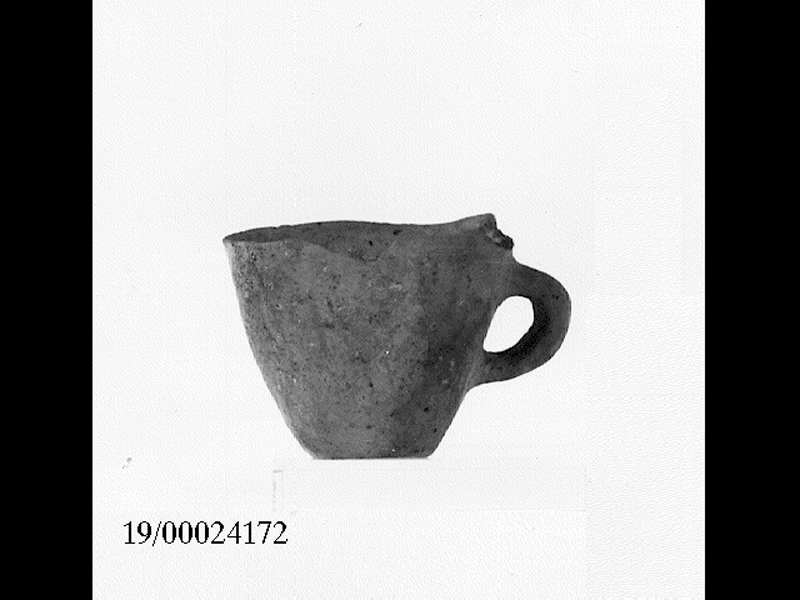 tazza monoansata - cultura di Castelluccio (SECOLI/ XVII a.C)