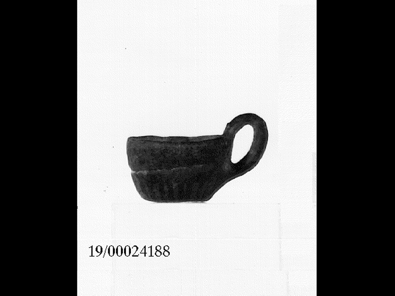 tazza monoansata - cultura di Castelluccio (SECOLI/ XVII a.C)