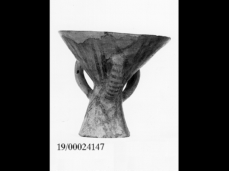 vaso a clessidra triansato - cultura di Castelluccio (SECOLI/ XVII a.C)