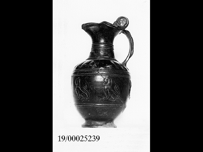 oinochoe a bocca trilobata (seconda metà SECOLI/ VI a.C)