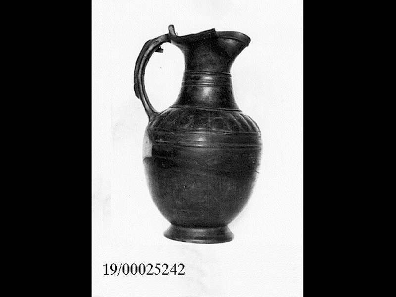 oinochoe (SECOLI/ VI a.C)