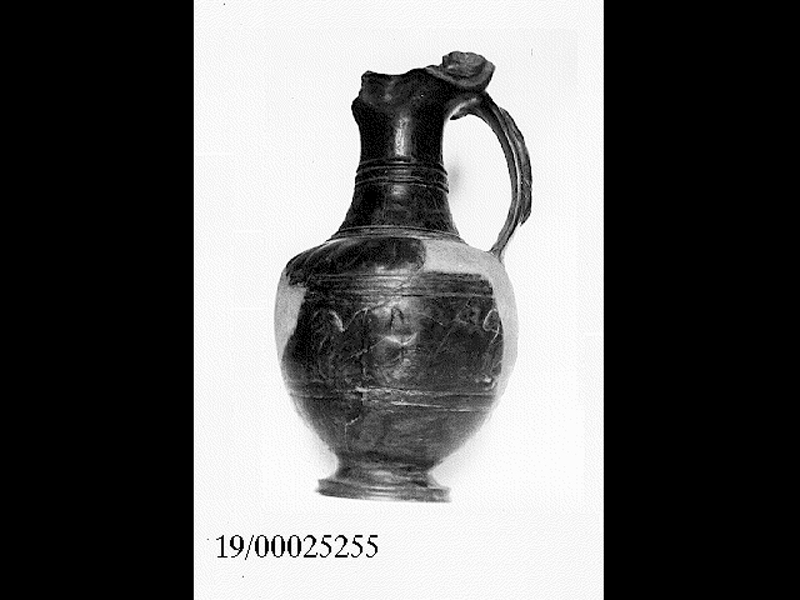 oinochoe a bocca trilobata (seconda metà SECOLI/ VI a.C)