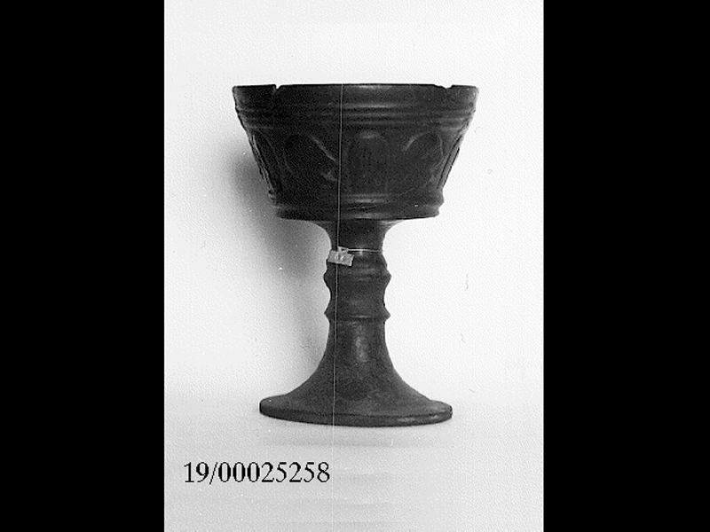 calice su alto piede (seconda metà SECOLI/ VI a.C)