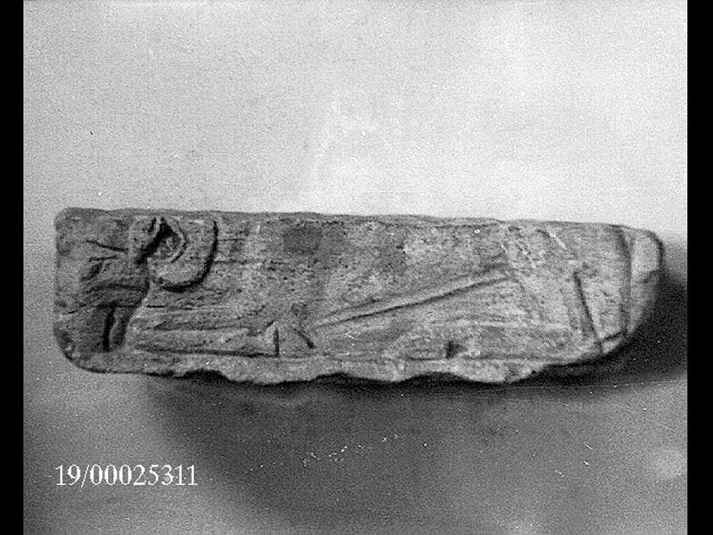 cippo/ coronamento (SECOLI/ VI a.C)