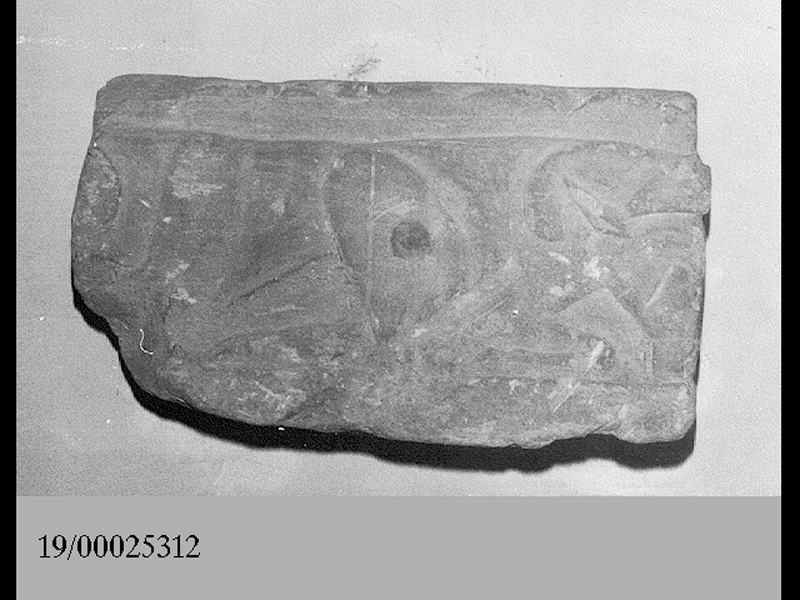 cippo/ coronamento (SECOLI/ VI a.C)