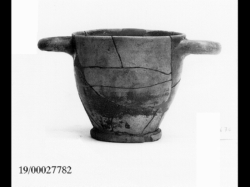 skyphos - fabbrica locale (prima metà SECOLI/ IV a.C)