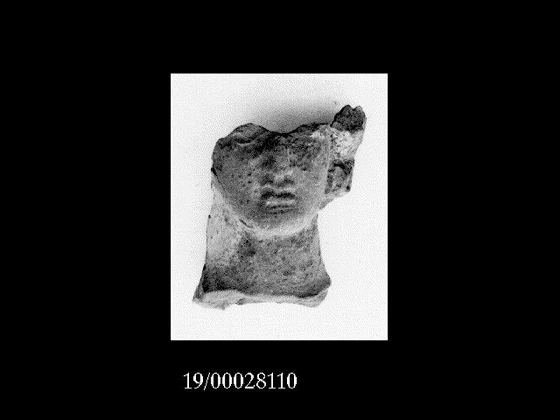 Storia/ personaggio femminile (statuetta/ testina) - fabbrica locale (seconda metà SECOLI/ IV a.C)