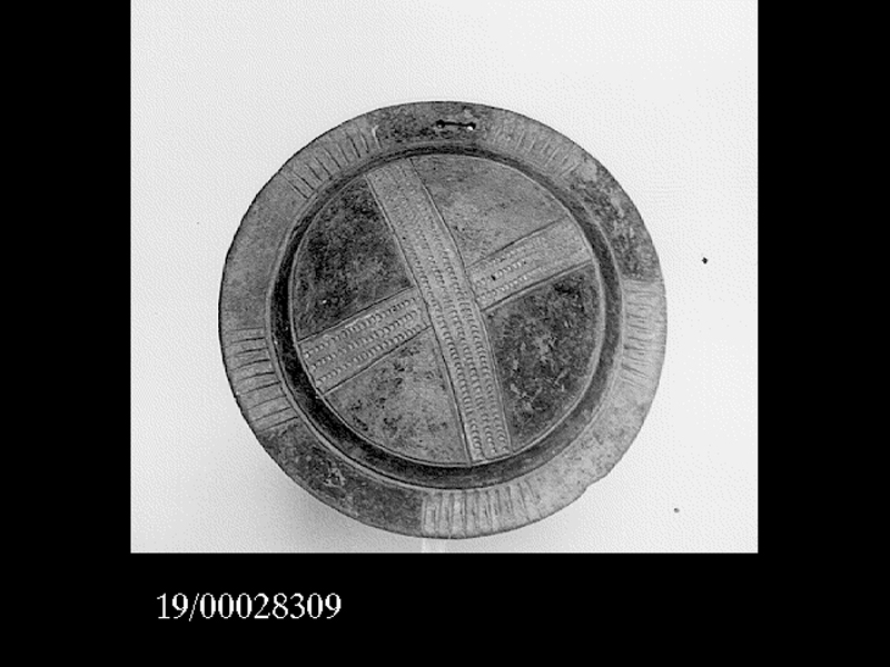 piatto - officina locale (SECOLI/ VII a.C)