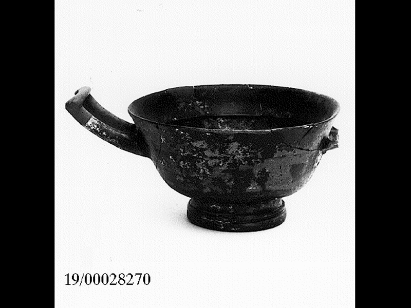 coppa skyphoide - fabbrica locale (prima metà SECOLI/ IV a.C)