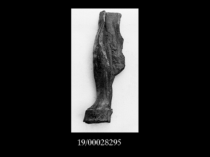 Storia/ personaggio femminile (statuetta) - fabbrica locale (seconda metà SECOLI/ IV a.C)