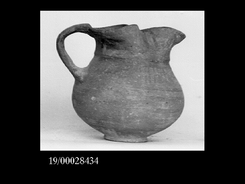 brocchetta a bocca trilobata - officina geloa (metà SECOLI/ VII a.C)