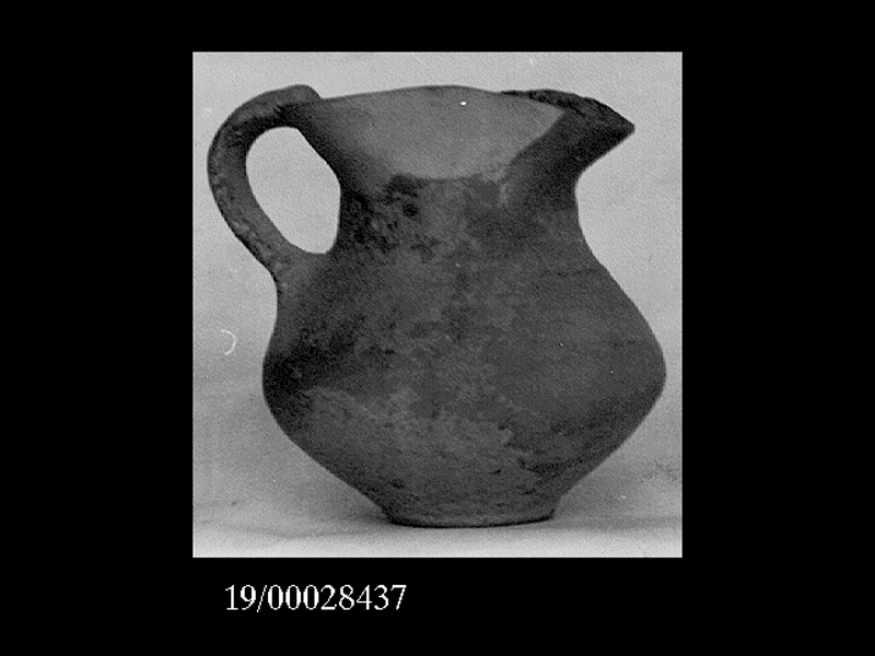 brocchetta a bocca trilobata - officina locale (metà SECOLI/ VII a.C)