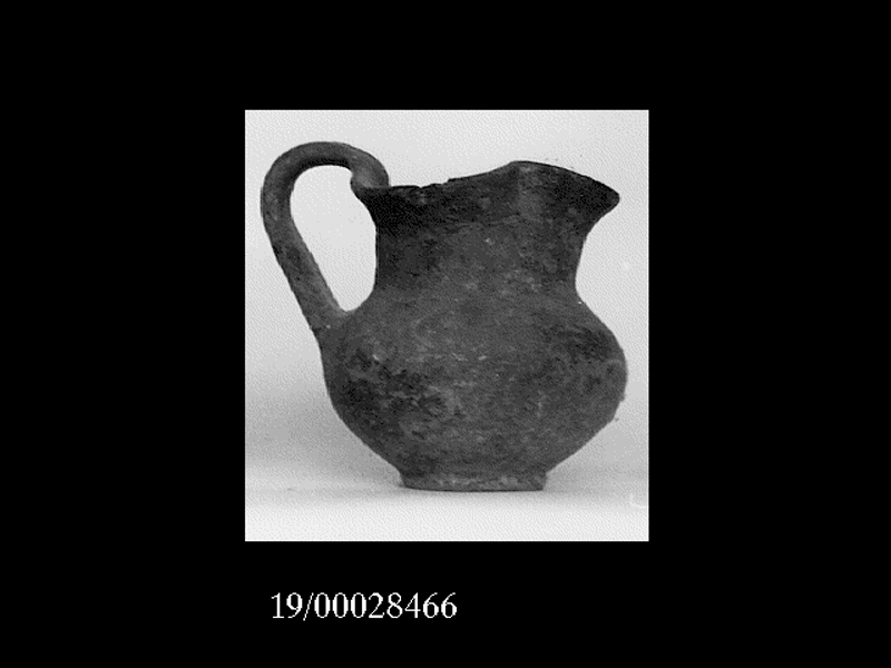 brocchetta a bocca trilobata - officina locale (metà SECOLI/ VII a.C)