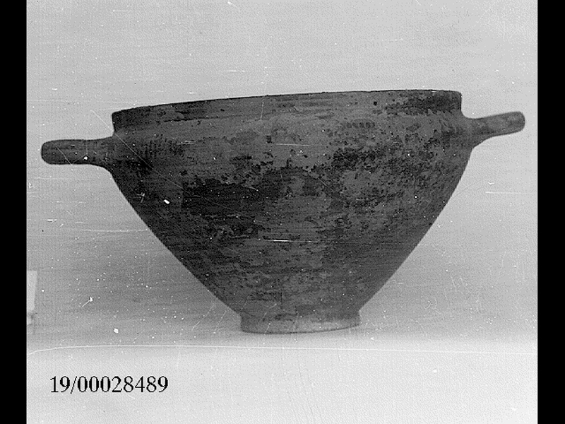 coppa - officina locale (fine SECOLI/ VII a.C)