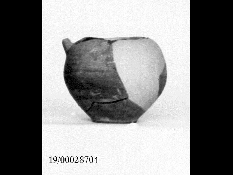 brocchetta a bocca trilobata - officina locale (SECOLI/ VII a.C)