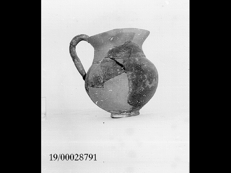 brocchetta a bocca trilobata - officina locale (SECOLI/ VII a.C)