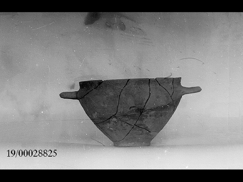 coppa - officina locale (fine SECOLI/ VII a.C)