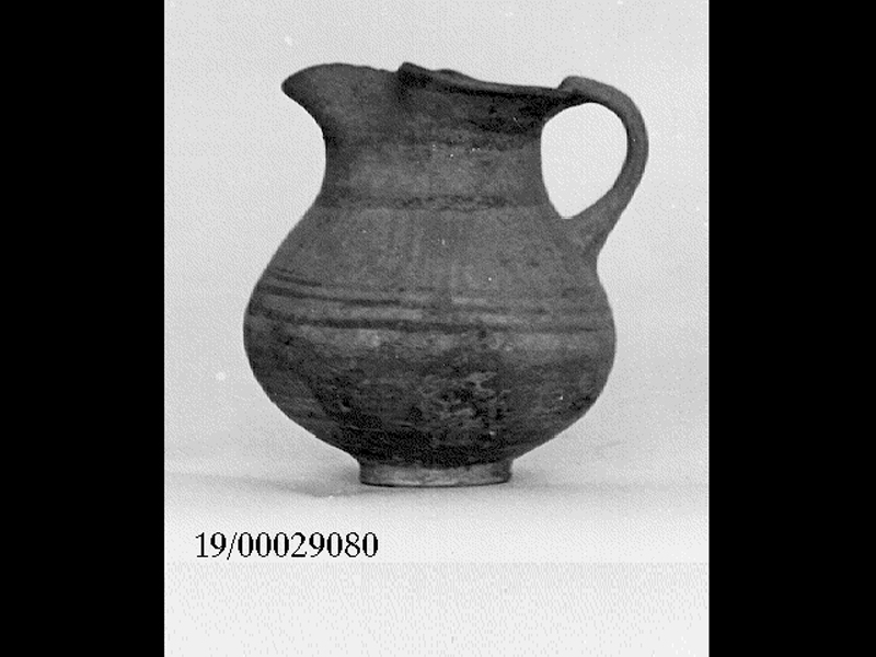 brocchetta a bocca trilobata - officina locale (fine SECOLI/ VII a.C)