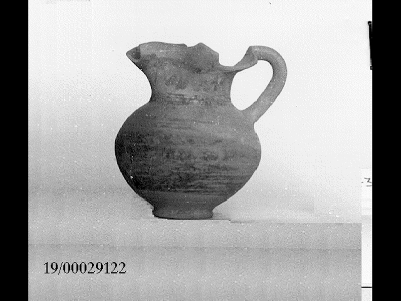 brocchetta a bocca trilobata - officina geloa (inizio SECOLI/ VI a.C)