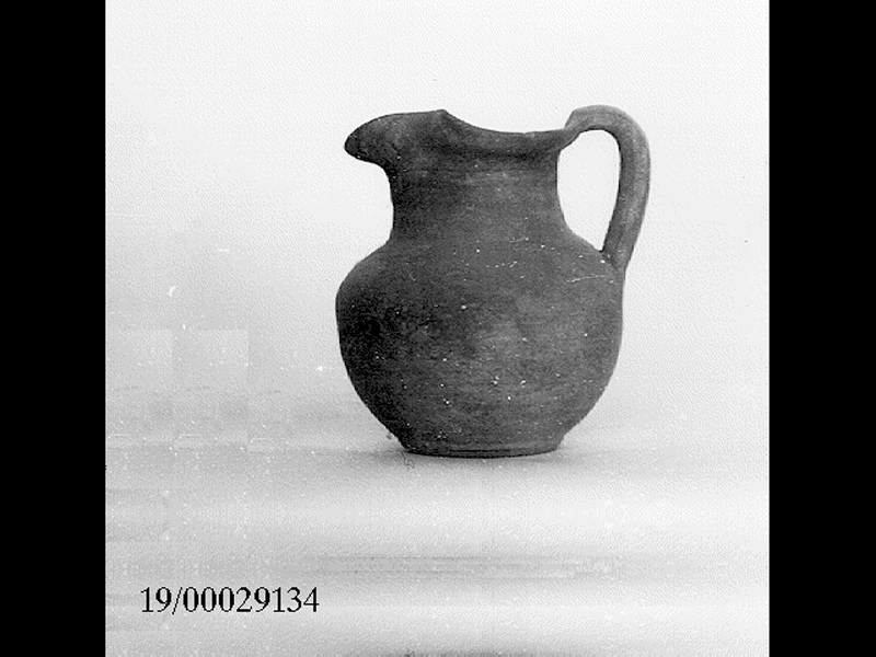 brocchetta a bocca trilobata - officina locale (inizio SECOLI/ VI a.C)