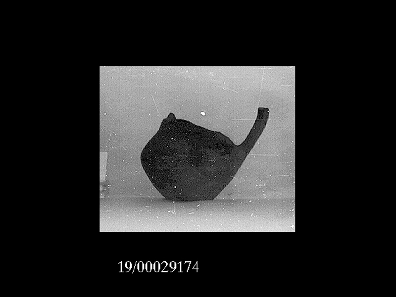 brocchetta a bocca trilobata - officina locale (fine SECOLI/ VII a.C)