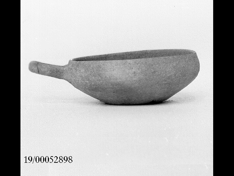 coppetta monoansata (SECOLI/ III a.C)