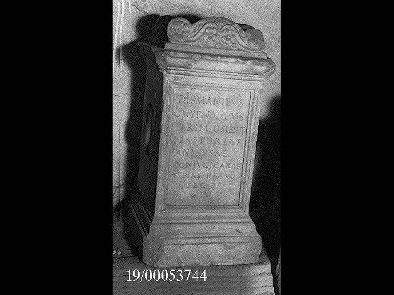 cippo funerario (SECOLI/ II)