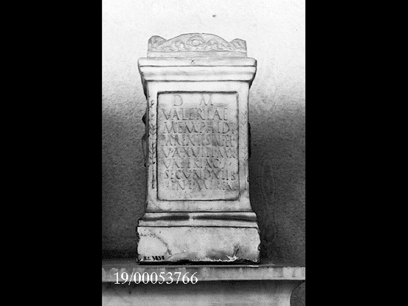 cippo funerario (SECOLI/ II)