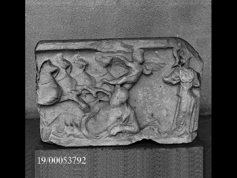 lastra/ frammento (PERIODIZZAZIONI/ STORIA/ Età antica/ Età romana/ Età romana imperiale)