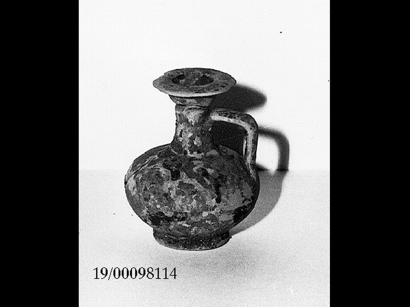 lekythos miniaturistica - officina locale (fine SECOLI/ IV a.C)