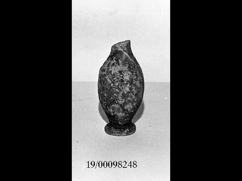 lekythos miniaturistica - officina locale (fine SECOLI/ IV a.C)