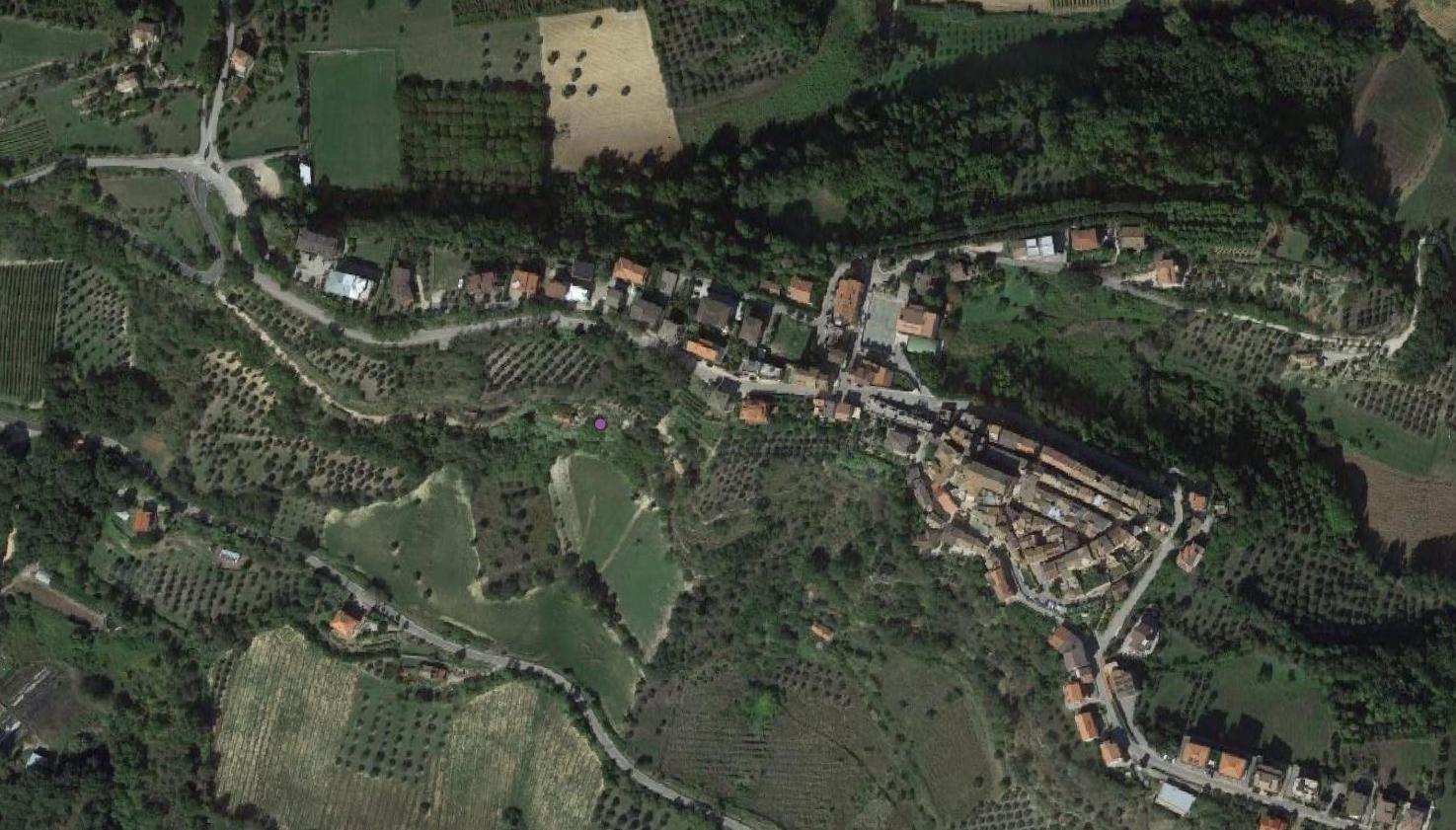 area ad uso funerario, sepolcreto rupestre - Massignano (AP)  (PERIODIZZAZIONI/ Storia/ Eta' medievale)