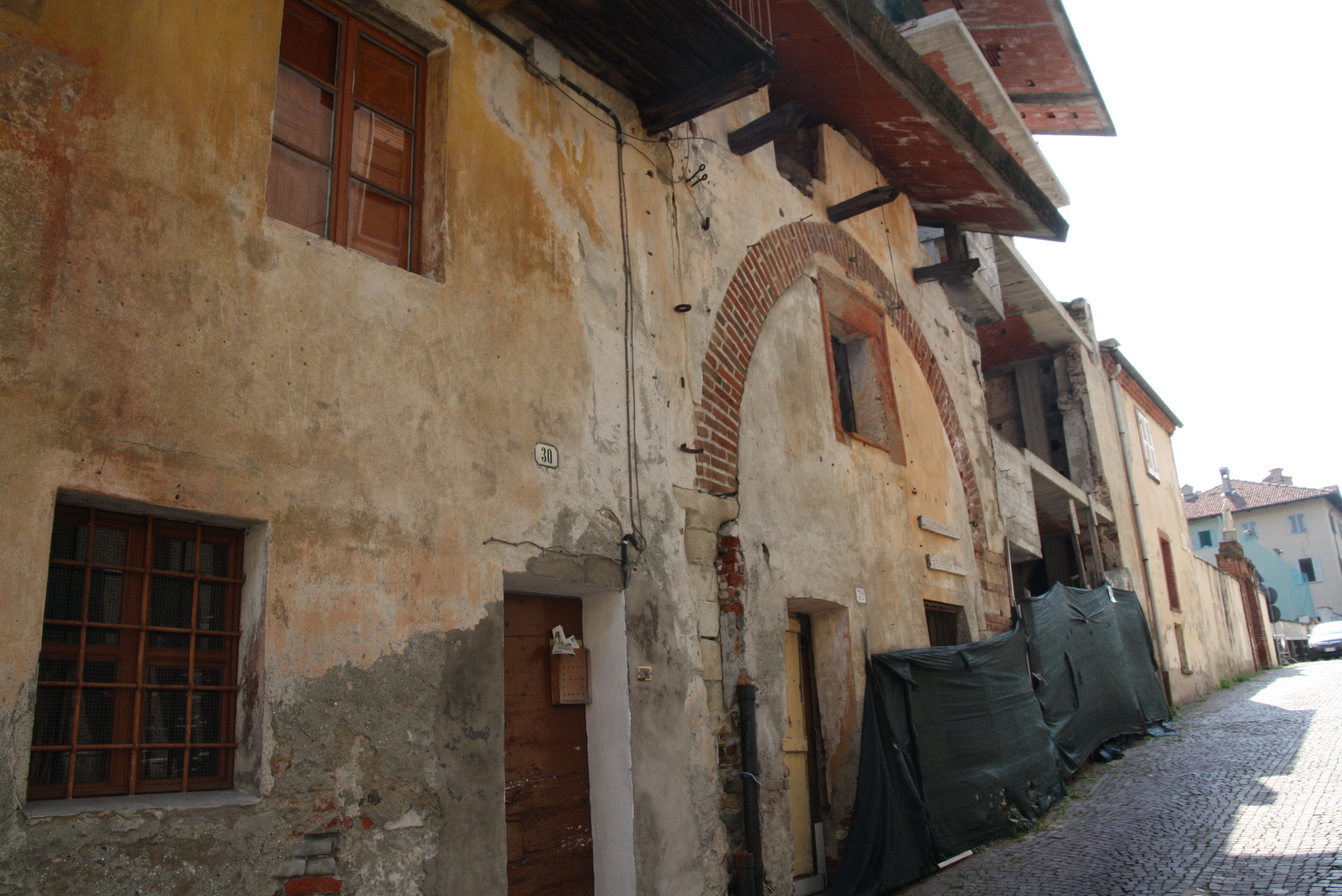 Casa di civile abitazione (casa, privata) - Lanzo Torinese (TO) 