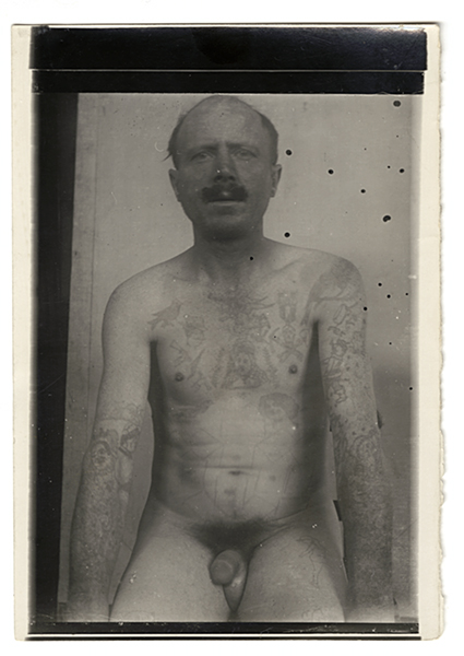 Delinquenti, Tatuaggi - Disegni - Pelle - Pigmenti (positivo) di Autore non identificato, Carrara, Mario - fotografia medica (secondo quarto XX)