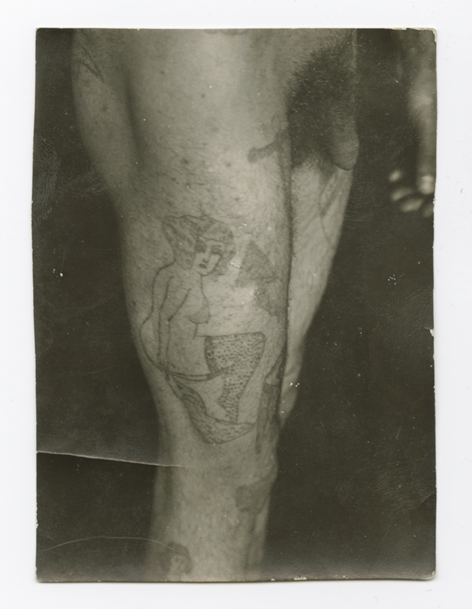 Delinquenti, Tatuaggi - Disegni - Pelle - Pigmenti (positivo) di Autore non identificato, Carrara, Mario - fotografia medica (fine/ metà XIX-XX)