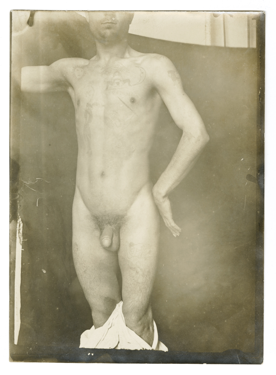 Delinquenti, Tatuaggi - Disegni - Pelle - Pigmenti (positivo) di Autore non identificato, Carrara, Mario - fotografia medica (fine/ metà XIX-XX)