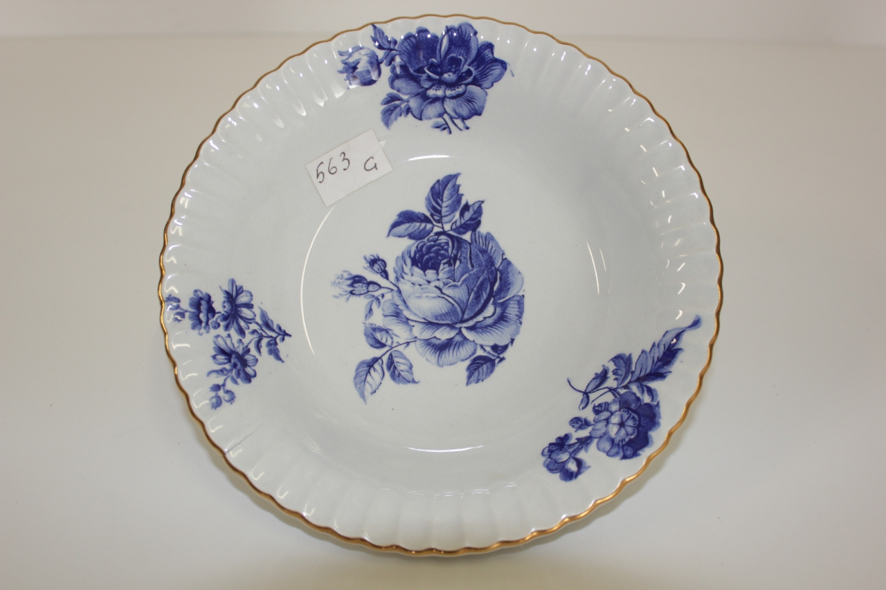 piatto da gelato, opera isolata - ambito friulano (seconda metà sec. XX)